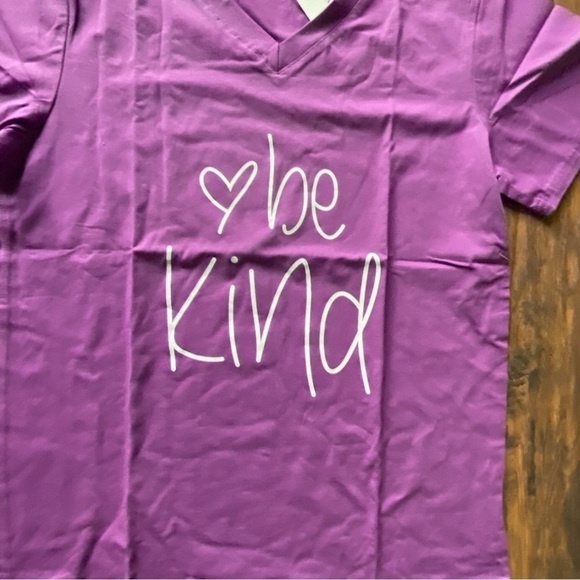 DANVOUY “Be Kind” T-Shirt - Picture 3 of 7